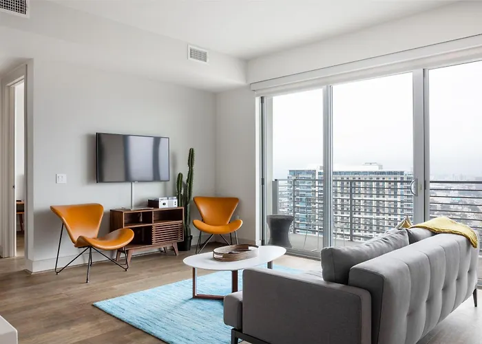 Mint House Dallas - Victory Park